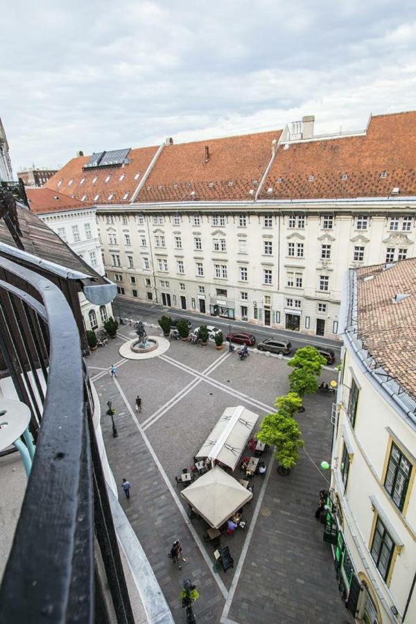 Pedestrian Apartment, The Best Location Budapest Exterior photo